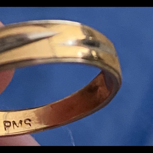 🔥GOLD & SILVER RING🔥 - Picture 2 of 3